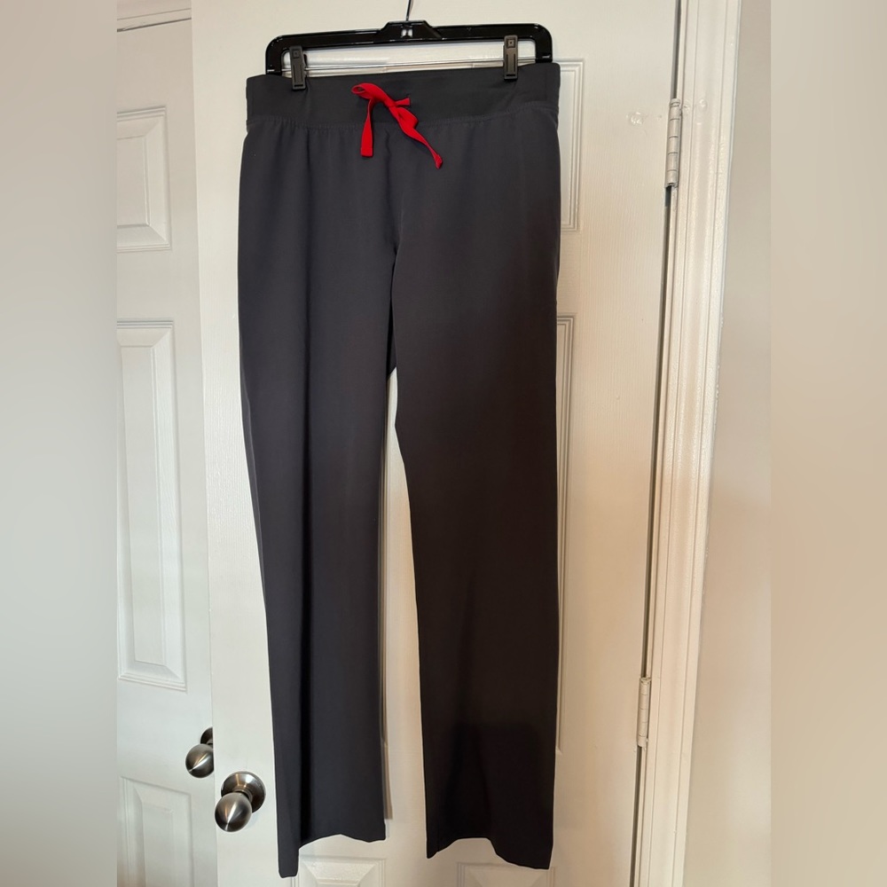 Figs charcoal Livingston pant. Size small. 🩶